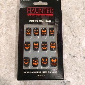 Jack-o'-lantern Press on Nails BNIB